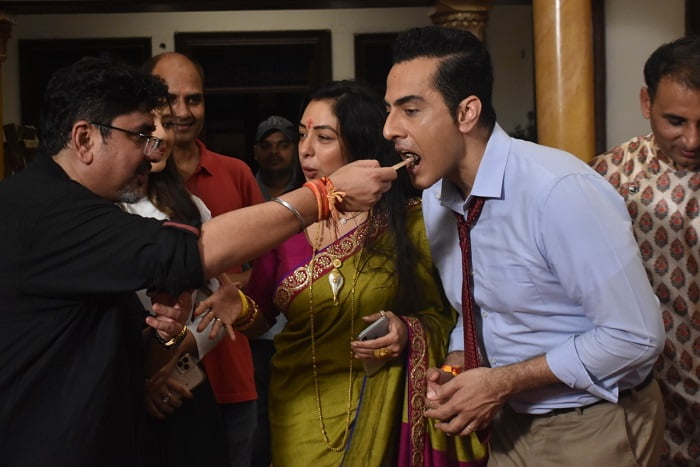 Bappa'S Arrival And Sudhanshu'S Birthday, Doubles The Celebration On Rajan Shahi'S 'Anupamaa' Set! 2 bappa's arrival and sudhanshu's birthday, doubles the celebration on rajan shahi's 'anupamaa' set!