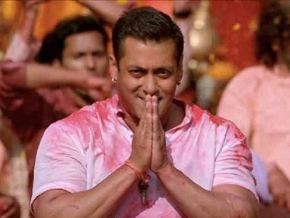32 Years Of Salman Khan: Here Are All Time Superhit Dialogues Of Dabangg Actor 11 hum bajrangbali ke bakht hai ... mar jayenge lekin jhoot nahi bolenge