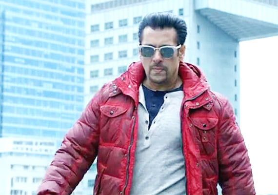 32 Years Of Salman Khan: Here Are All Time Superhit Dialogues Of Dabangg Actor 3 mere bare mein itna mat sochna ... dil mein aata hoon ... samajh mein nahi