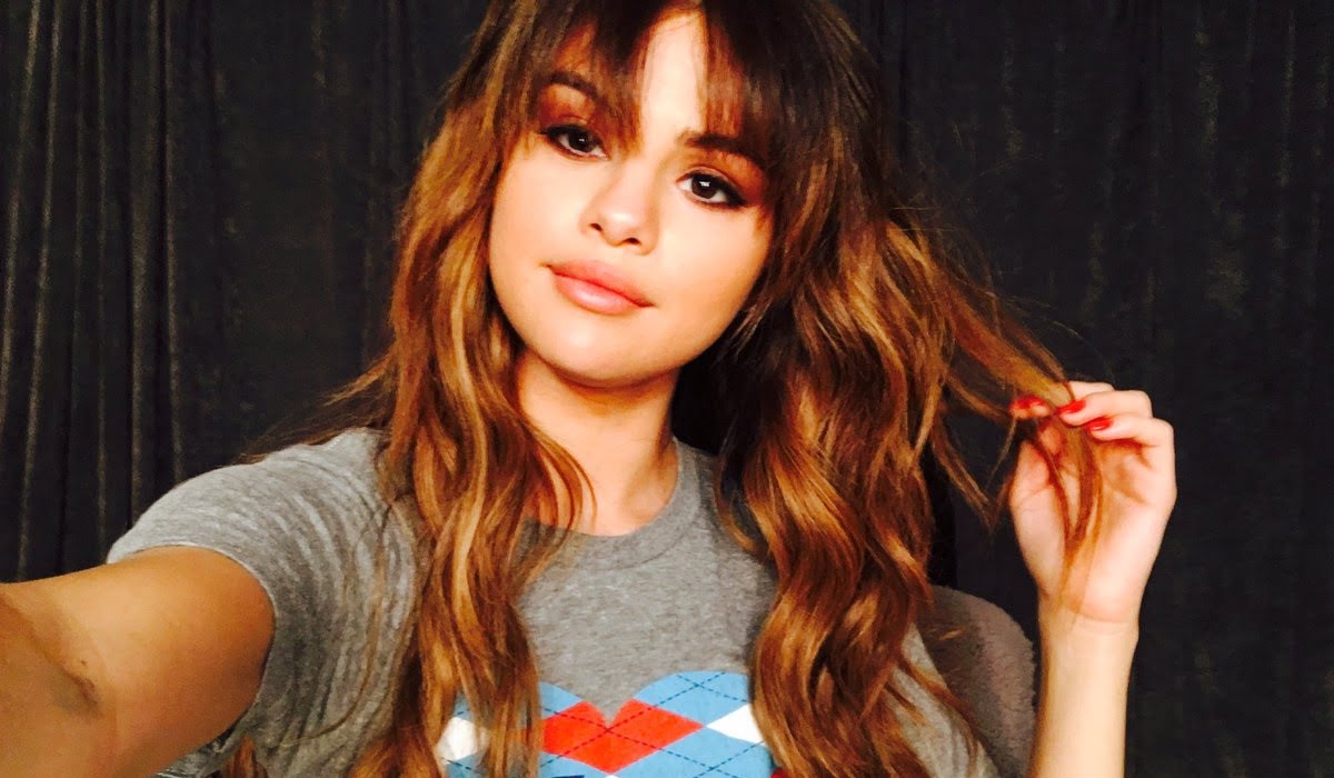 Selena Gomez Confidently Shows Off Her Kidney Transplant