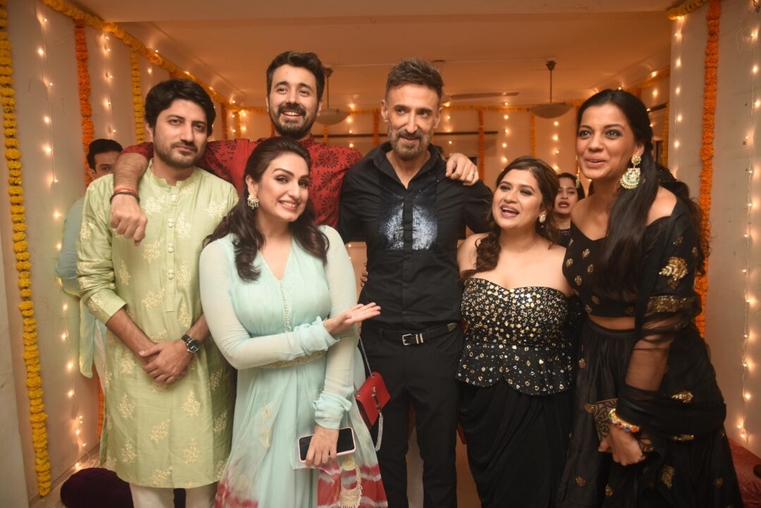 vicky shoor with akriti kakkar, rahul dev, mugdha godse, and manali jagtap