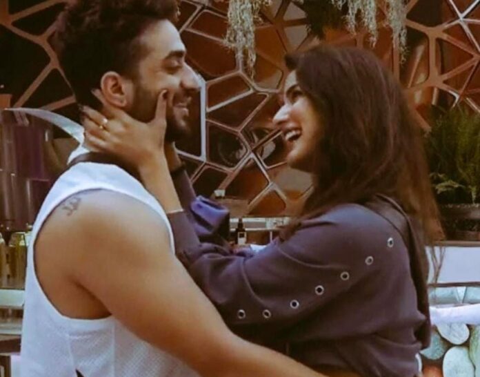 Jasmin Bhasin Aly Goni Is A One Man Army