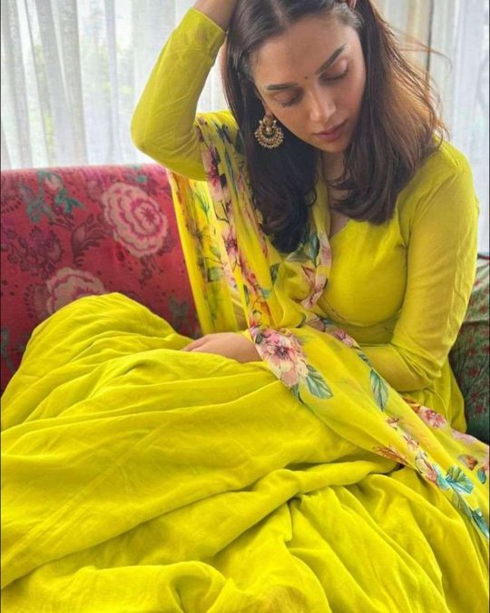 aditi rao hydari in a neon anarkali set by drzya 3