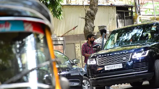 Katrina Kaif And Vicky Kaushal Visit A Clinic Amid Pregnancy Rumors? 2 vickat 1