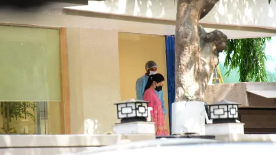 Katrina Kaif And Vicky Kaushal Visit A Clinic Amid Pregnancy Rumors? 3 vickat 2